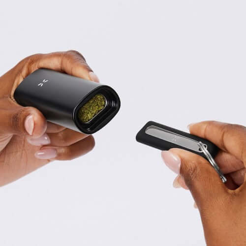 PAX Plus Portable Dual Use Vaporizer PAX Plus Portable Dual Use Vaporizer